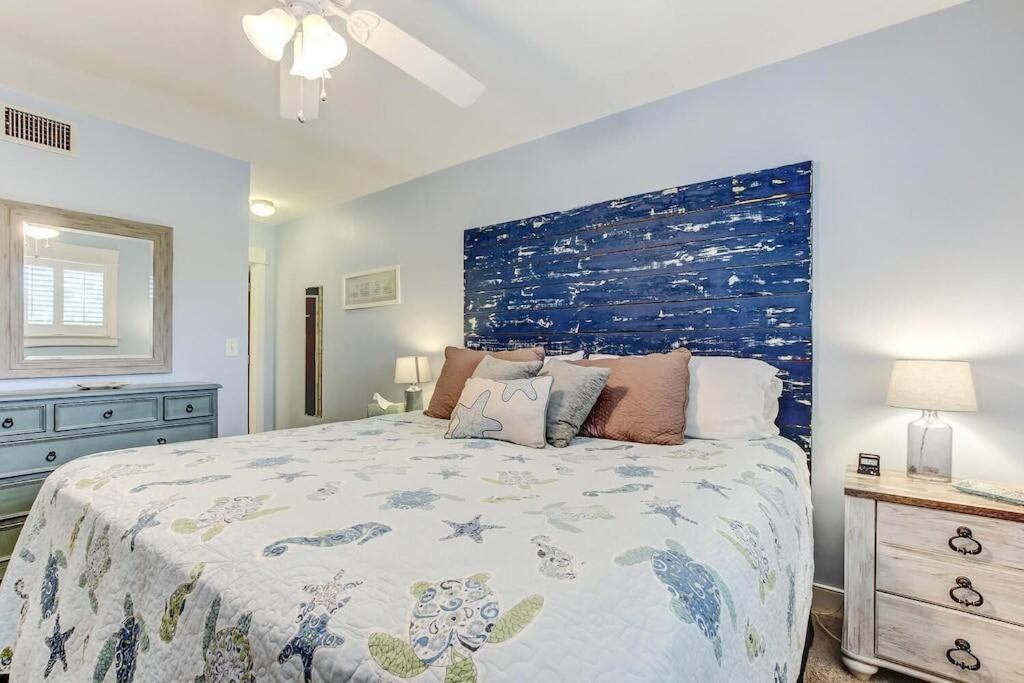Oceanfront Retreat With A Remarkable View. New! 费南迪纳比奇 外观 照片