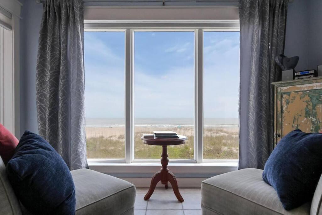Oceanfront Retreat With A Remarkable View. New! 费南迪纳比奇 外观 照片
