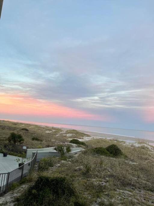 Oceanfront Retreat With A Remarkable View. New! 费南迪纳比奇 外观 照片