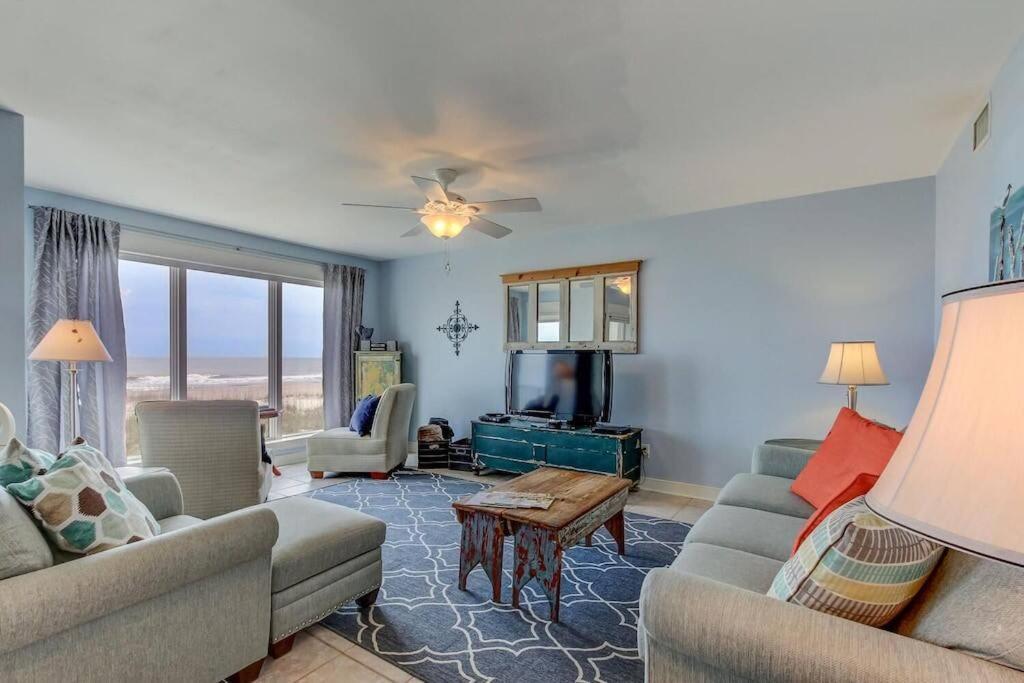 Oceanfront Retreat With A Remarkable View. New! 费南迪纳比奇 外观 照片